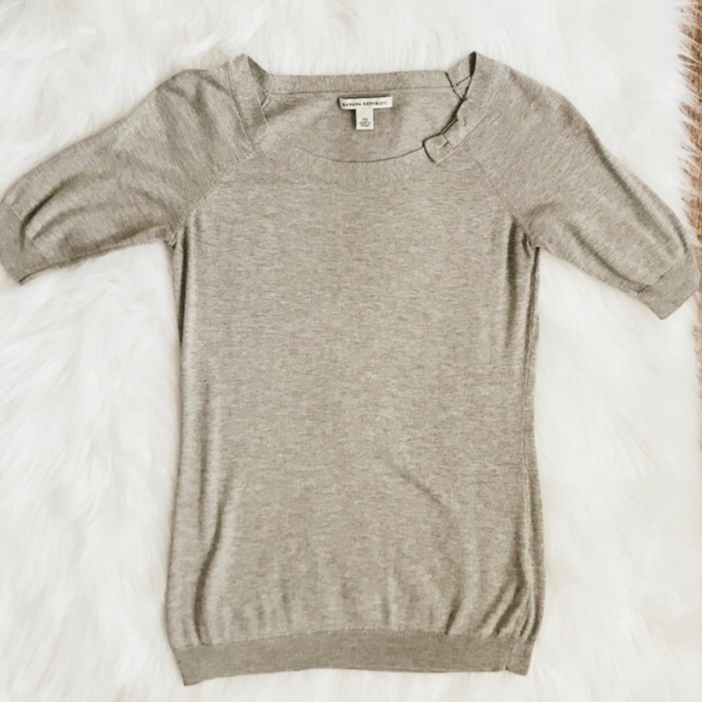 Banana Republic Grey Silk Blend Top w/ Bow